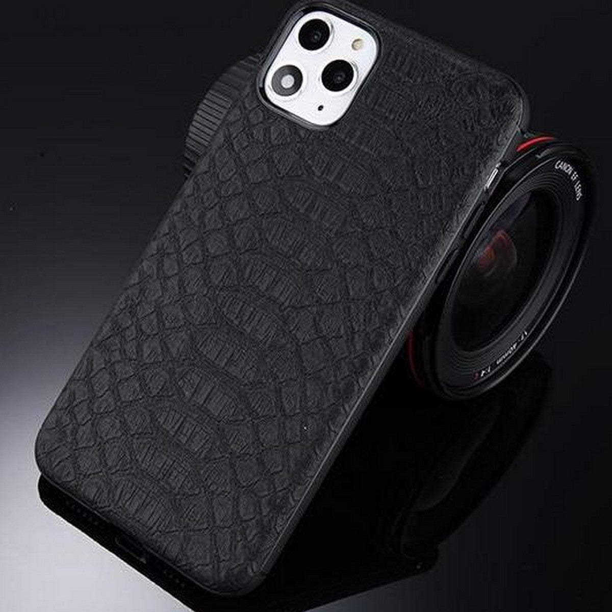 Classy Crocodile Texture Case With Magnetic Compatible for APPLE IPHONE 11 – Accessories Online in Pakistan | Hanaya