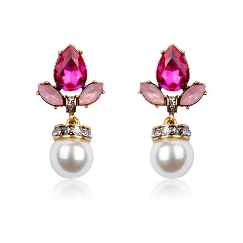 BIG Pearl Trendy Fashionable Classy Earrings – Close Up – Accessories | Hanaya Pakistan