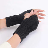 Trendy Gloves Mittens for Women Stylish Fashion Accessories Every Season – Buy gloves online in Pakistan