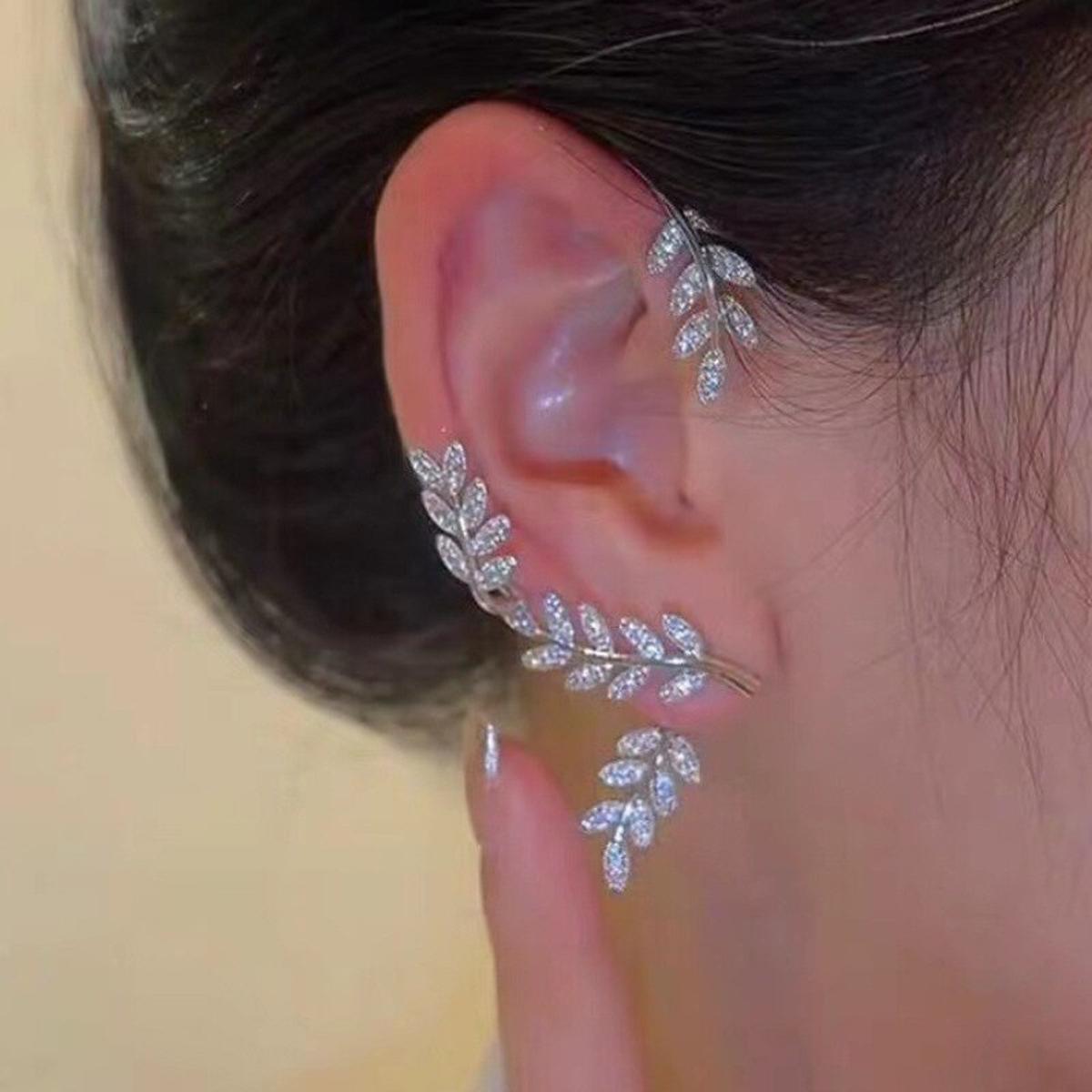 Pair of High Quality Korean Style Ear Cuff Style Elegant Stylish Earring Sleek and Modern – Image 2 of 2