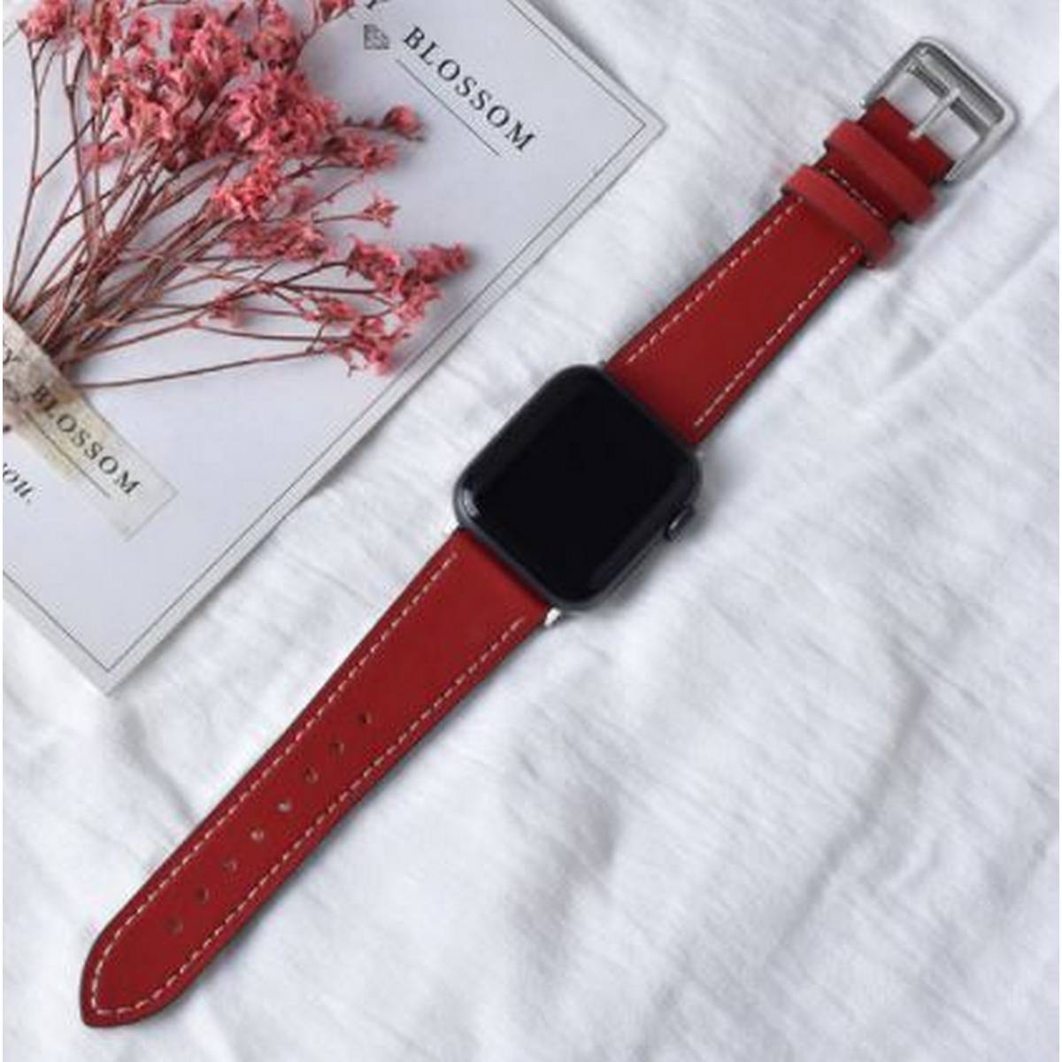 Compatible For APPLE strap Classy 42/44mm Series 1/2/3/4/5/6 – Close Up – Accessories | Hanaya Pakistan