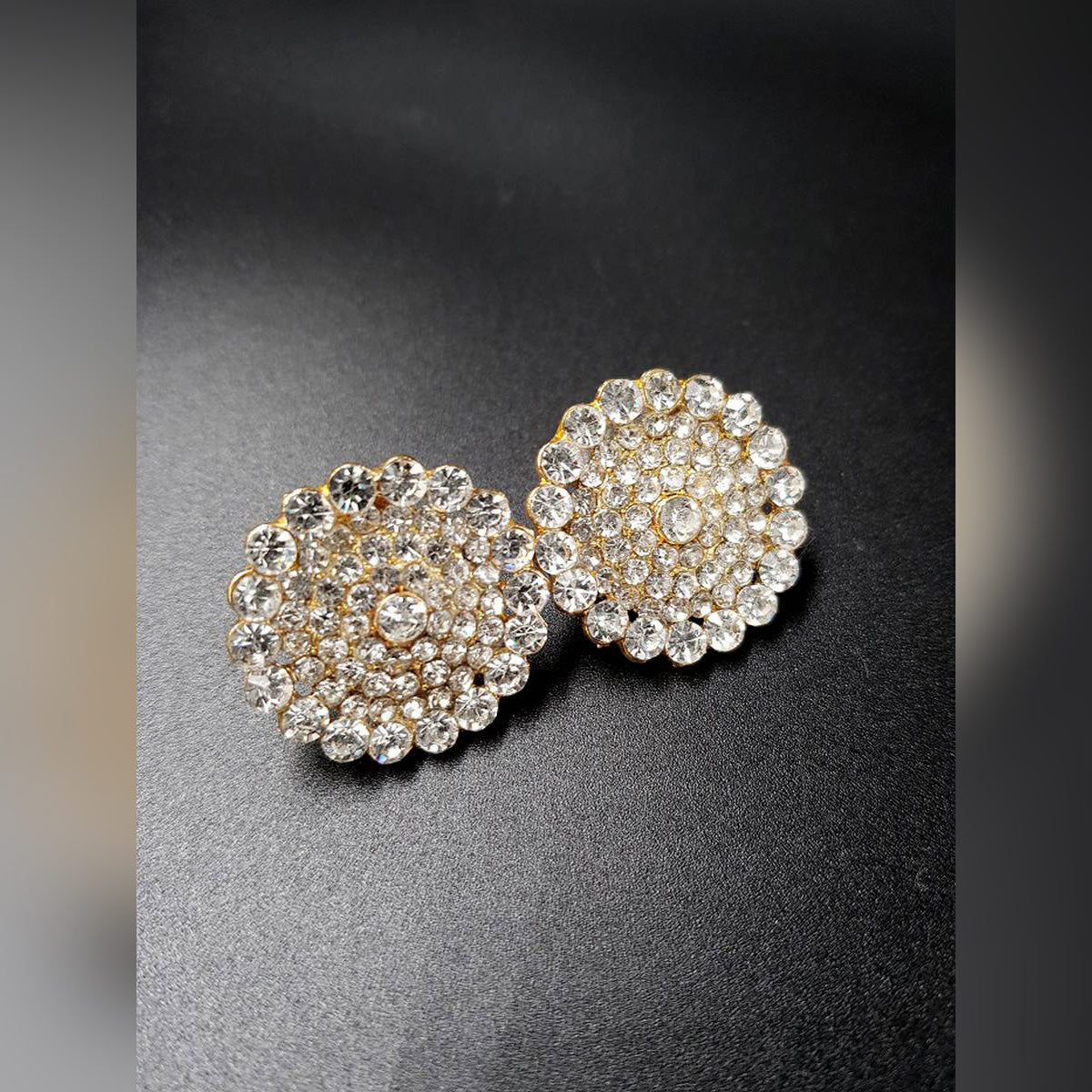 High Quality Classy Royal Fully Round Crystal Trendy Earrings – Lifestyle – Buy Earrings Pakistan | Hanaya