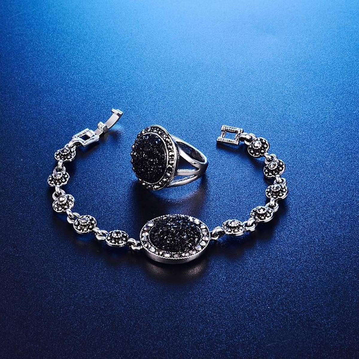 Turkish Rhinestone Ring and Bracelet Bohemia Crushed Stone – Accessories Online in Pakistan | Hanaya