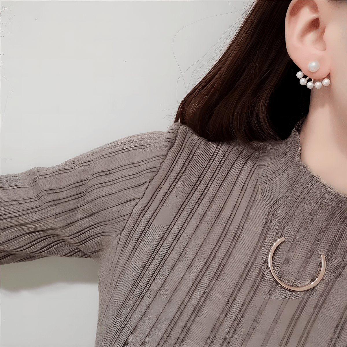 Classy Royal Pearl Hanging Small Earring For Girls - Hanaya Store