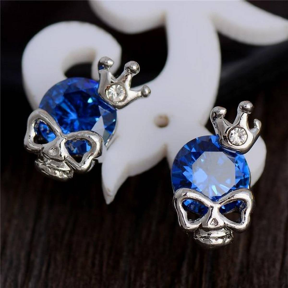 Silver Color Cubic Small Zirconia Cute Skull Pretty Stud Earrings For Women – Earrings Online in Pakistan | Hanaya