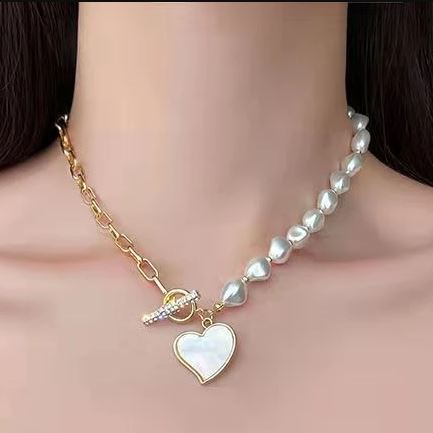 Trendy Classy Style love Heart Fashionable Necklace For Girls – Accessories Online in Pakistan | Hanaya