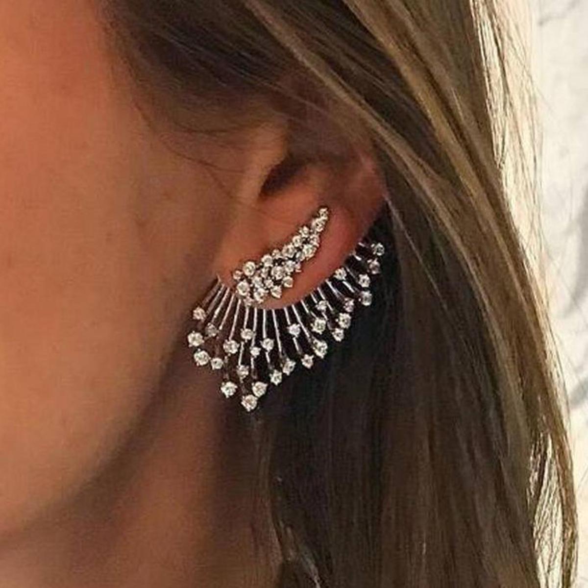 Pair of Classy Front And Back Style Hanging Drop Earring – Earrings Online in Pakistan | Hanaya