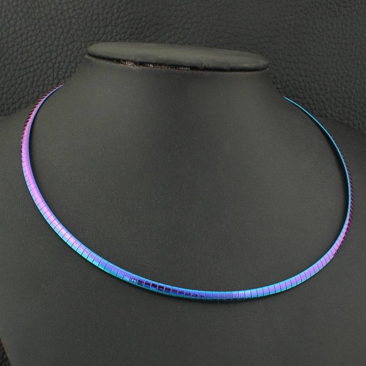 Trendy Classy Rainbow Shaped 4mm Necklace – Accessories Online in Pakistan | Hanaya