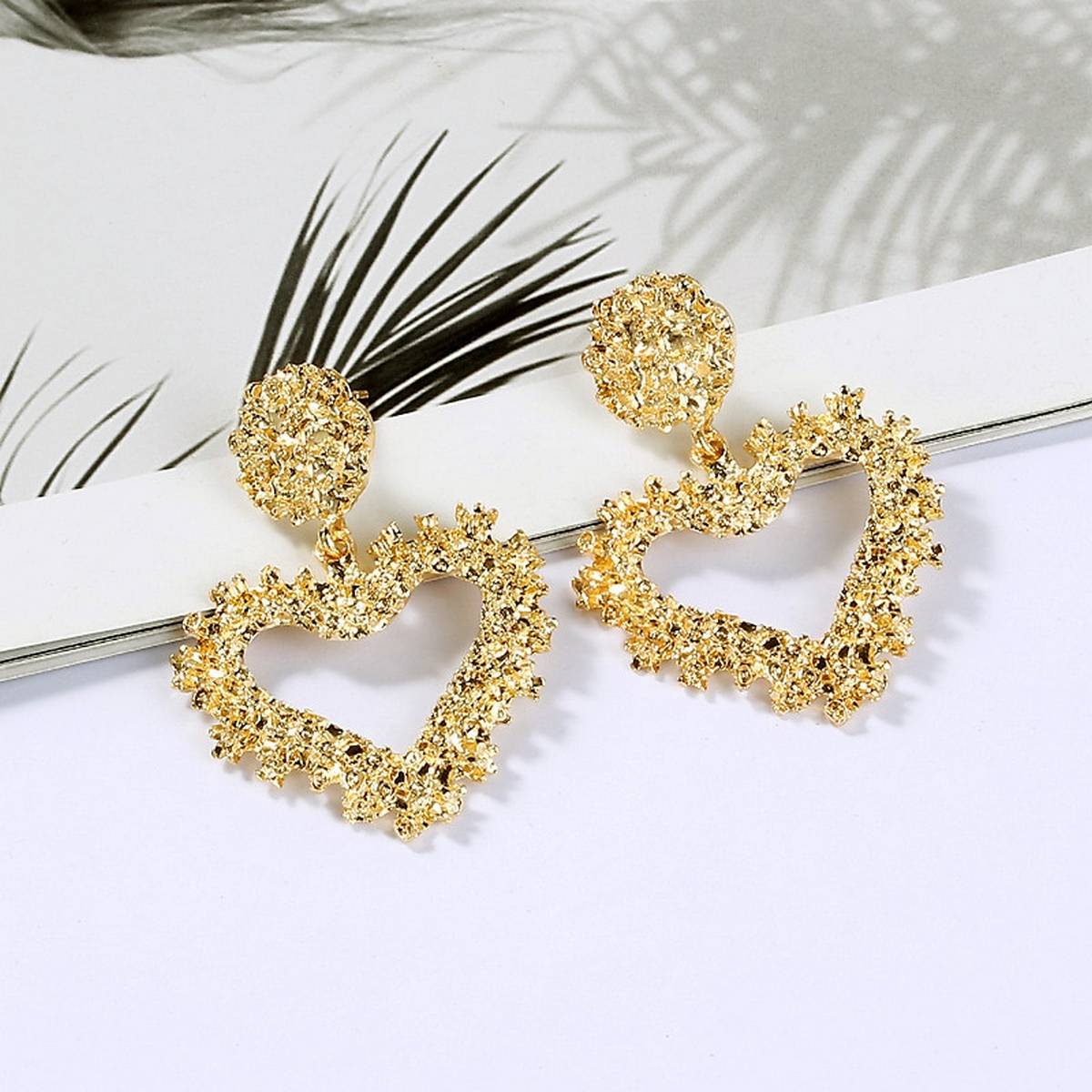 Classy Heart Elegant Stylish Earrings for Women – Earrings Online in Pakistan | Hanaya
