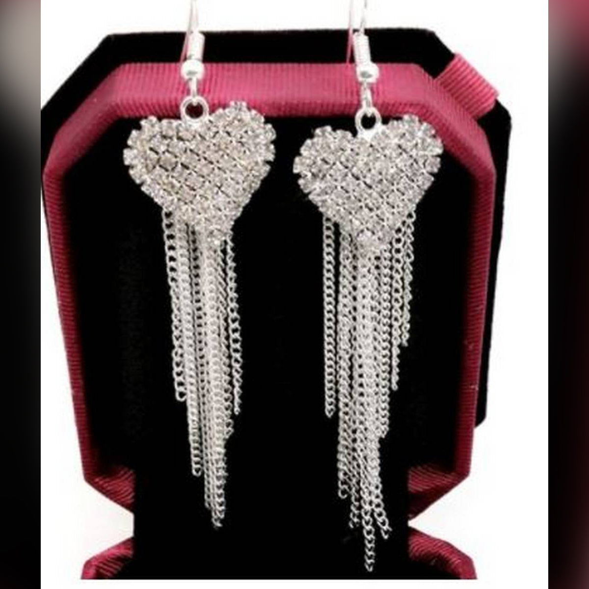 High Quality Exquisite Elegant Stylish Earrings for Events – Close Up – Earrings | Hanaya Pakistan