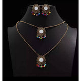 Antique Classy Trendy Vintage Elegant Set - 2 X Earring & 1 X Necklace – Close Up – Accessories | Hanaya Pakistan