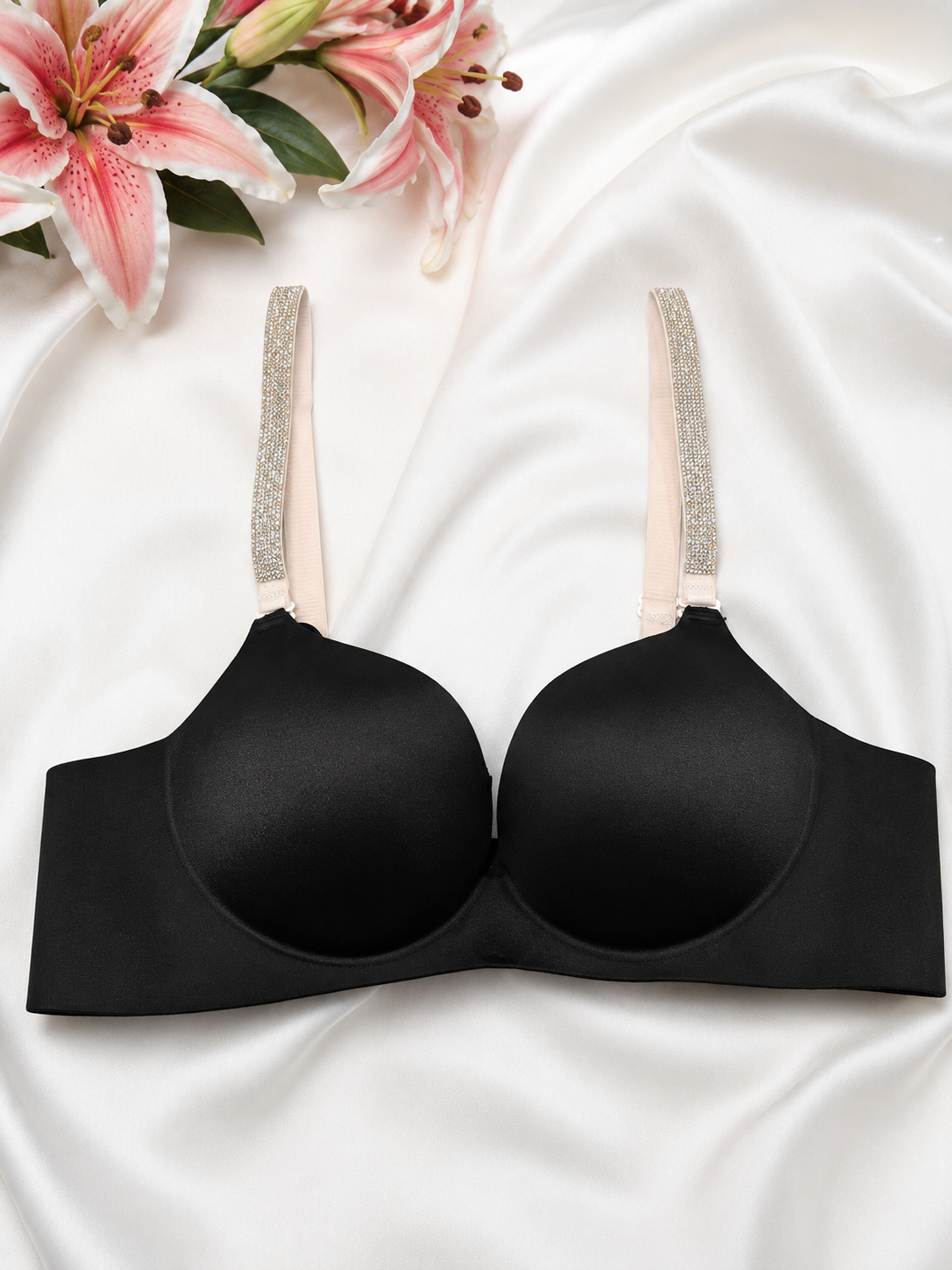 Padded Seamless Wireless Soft Bra Women's Bras Padded Seamless Wireless Crystal Strap Soft Palm Pad Design Four Rows Of 