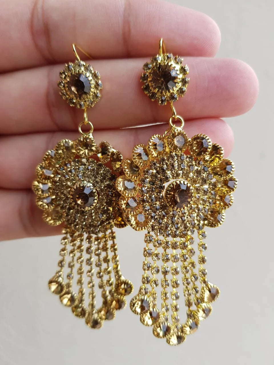 Trendy Mamny Layered Tassel Fashionable Classy Earring – Close Up – Earrings | Hanaya Pakistan