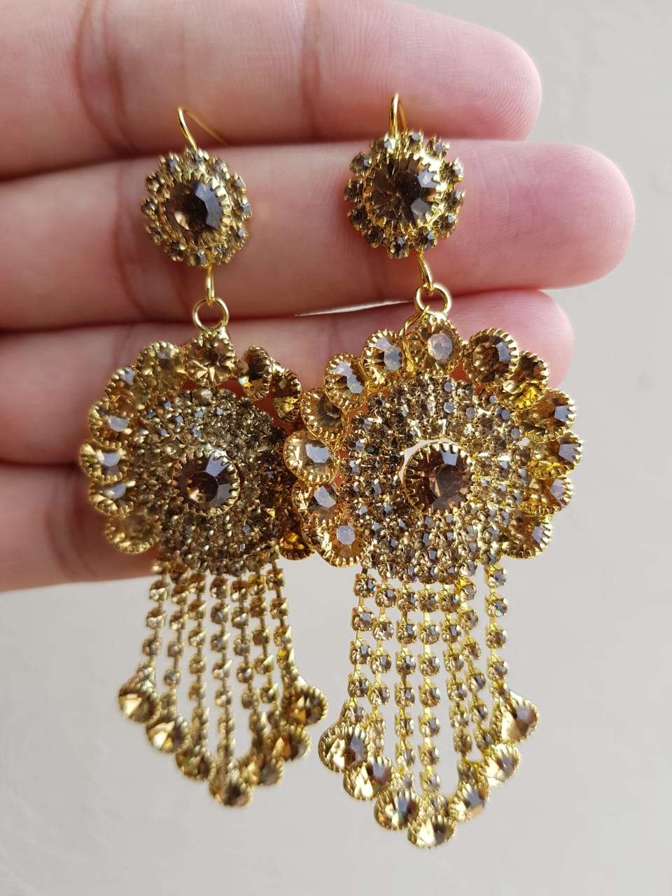 Trendy Mamny Layered Tassel Fashionable Classy Earring – Close Up – Earrings | Hanaya Pakistan
