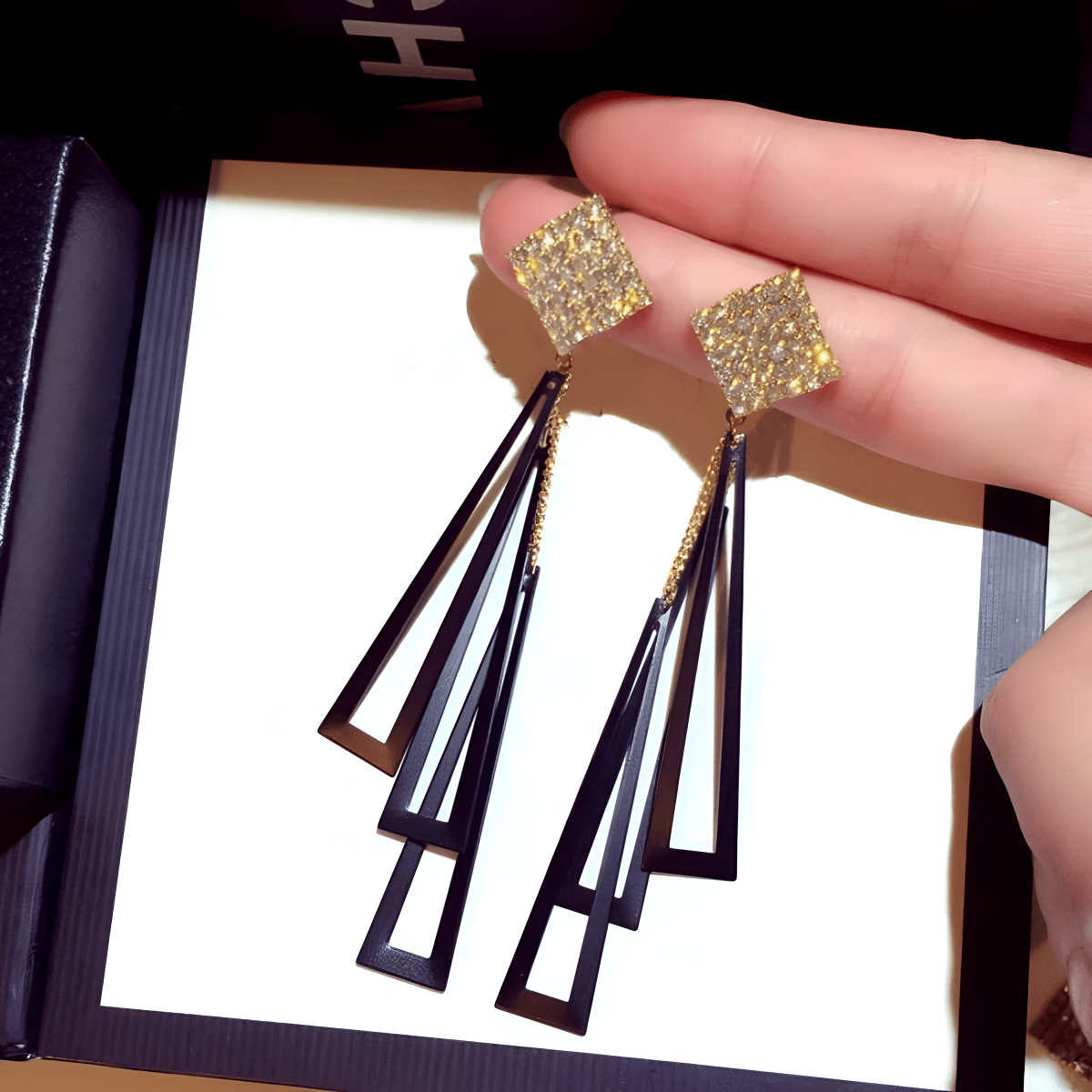 High Quality Classy Multi Layered Crystal Elegant Earring - Hanaya Store