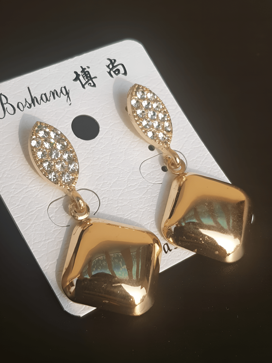 Stylish Classy Wedding Trendy Earrings – Earrings Online in Pakistan | Hanaya