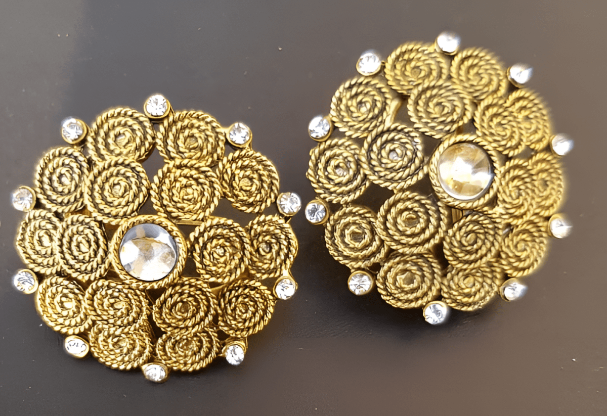 Trendy 1 Inch Flower Unique Shape Fashionable Classy Earring – Earrings Online in Pakistan | Hanaya