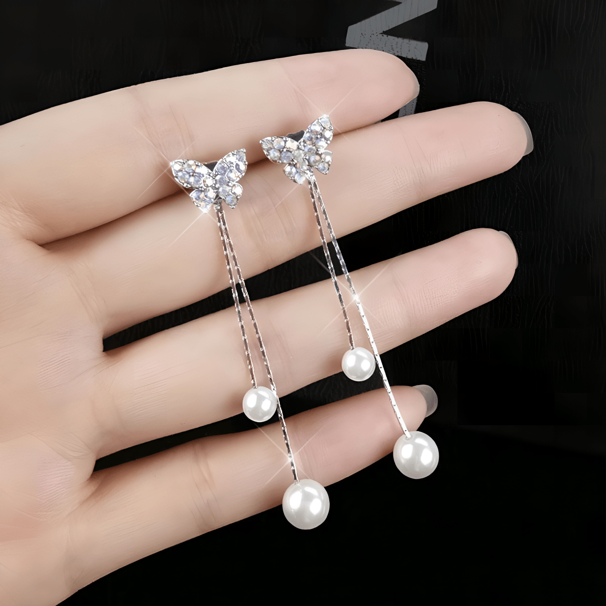 Trendy Classy Crystal & Pearl Tassel Earring - Hanaya Store