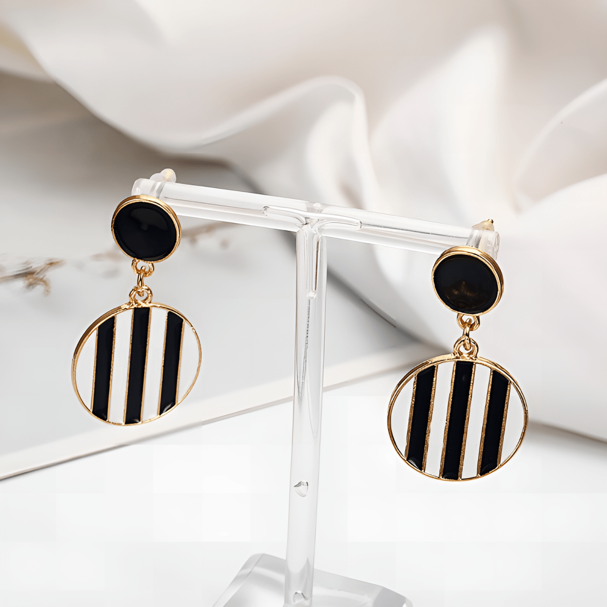 Unique Elegant Classy Round Trendy Fashionable Earrings - Hanaya Store